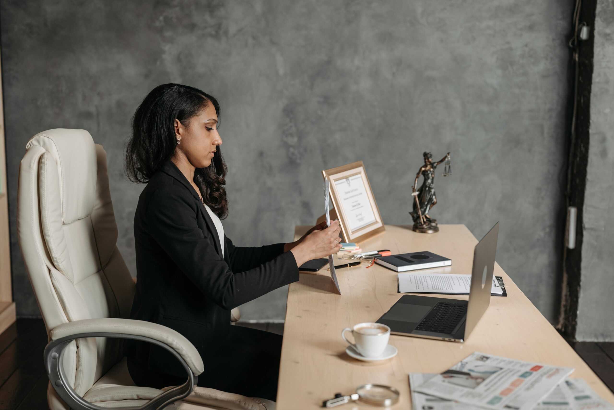 Commonwealth Law Reports: Unlocking Legal Insights For You